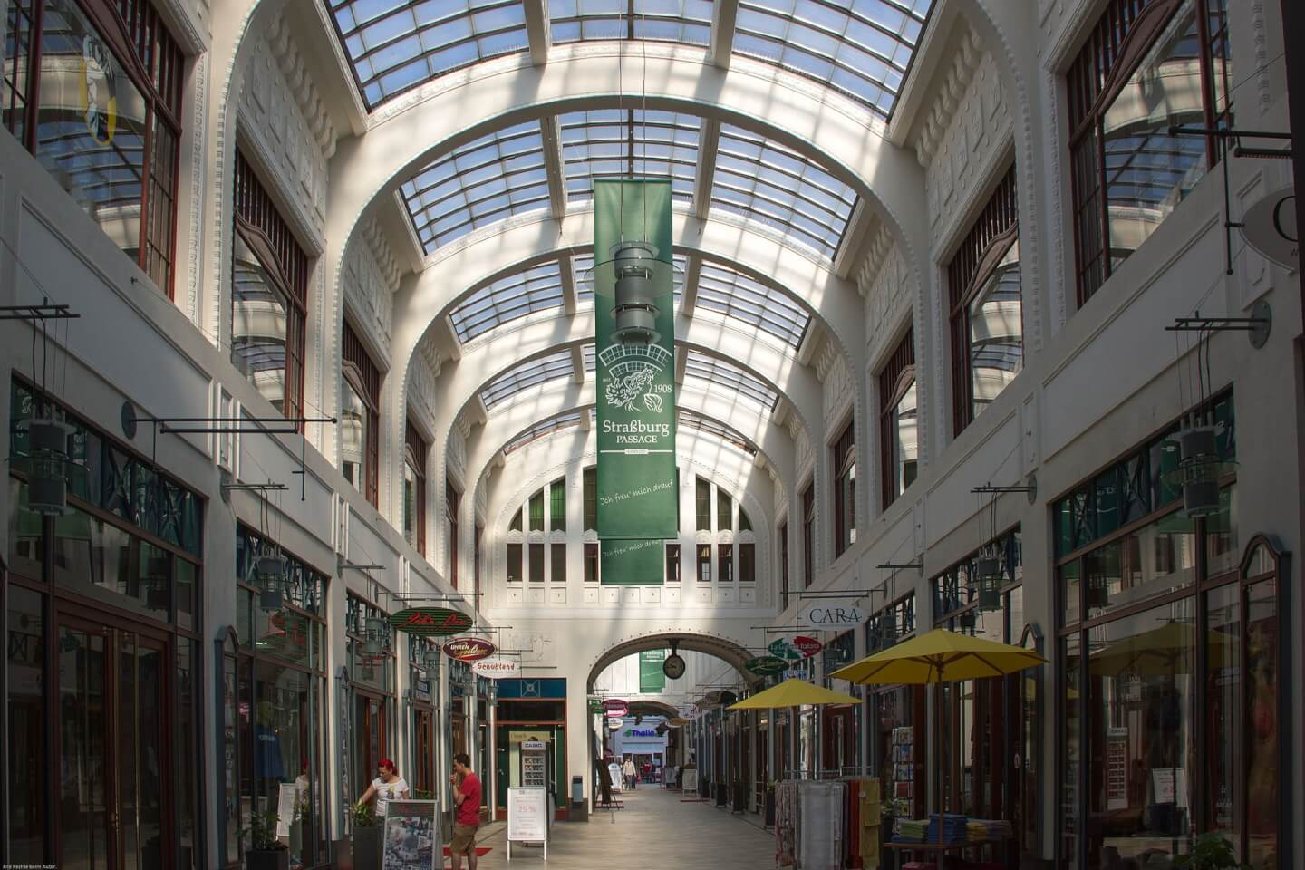 Kaufhäuser, Warenhäuser, Shoppingcenter in Straßburg